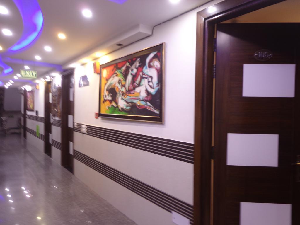Hotel Station View Opposite New Delhi Railway Exterior photo